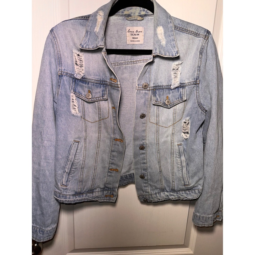 Love Tree Denim Distressed Light Wash Jean Jacket Womens Medium Light Blue